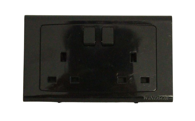 13A double switched socket, single pole WINDSOR