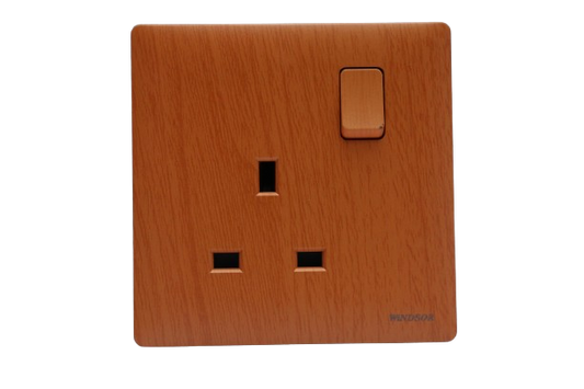 Windsor Innova Light Wooden 13A 1 Gang Switched Socket - 9145LW