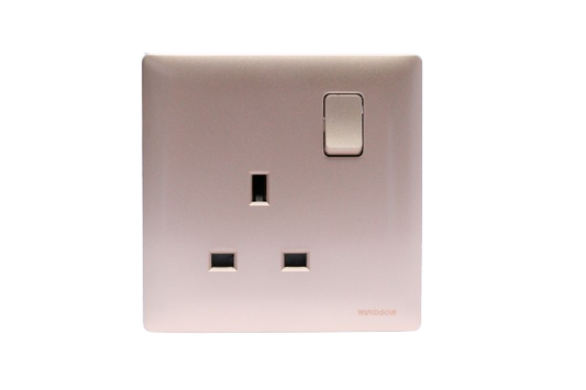 Windsor Innova Gold 13A 1 Gang Switched Socket - 9145CH