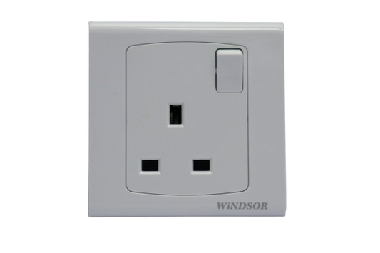 Windsor Royal Star White 13A 1 Gang Switched Socket - D45
