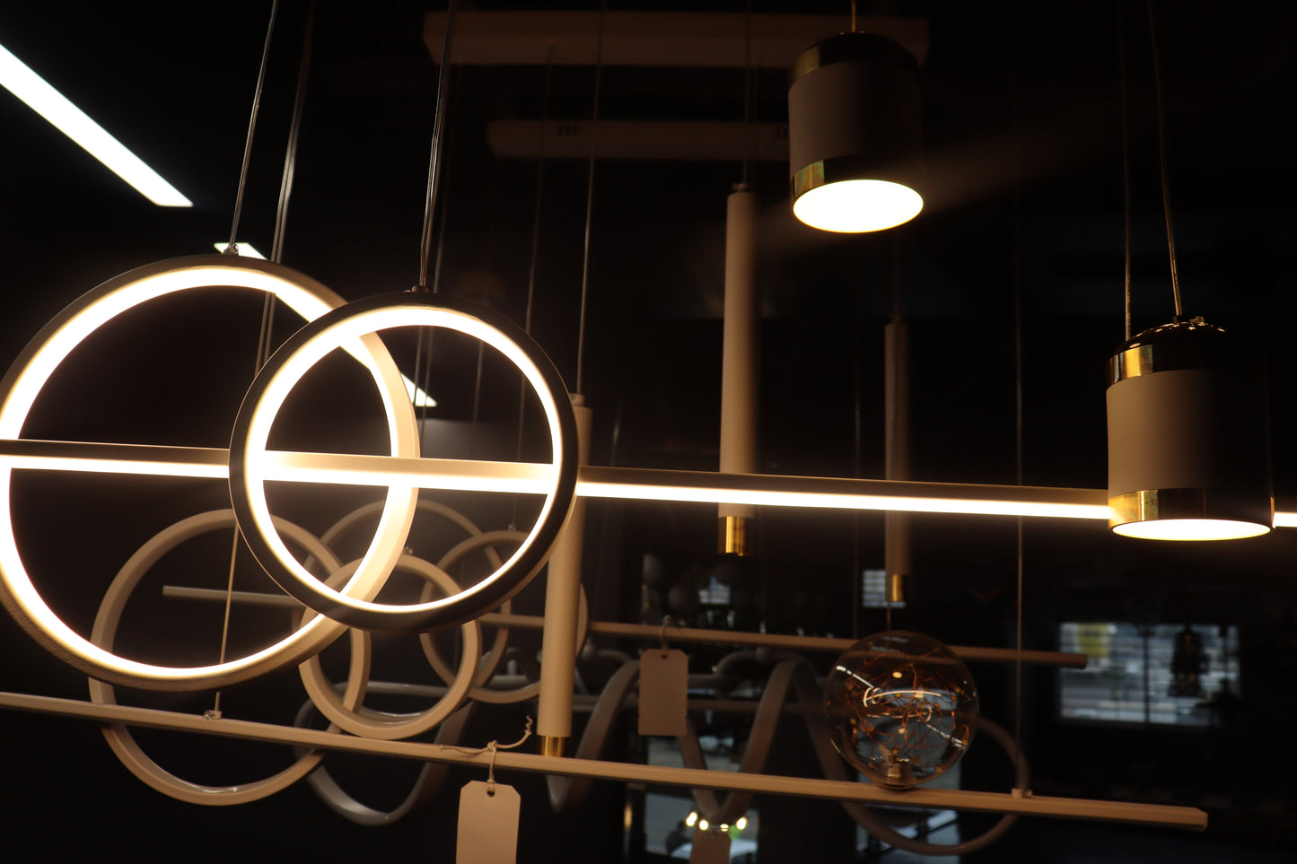 Sunrise Windsor 60W LED Pendant Lamp – 3000K, Model 370-2+2