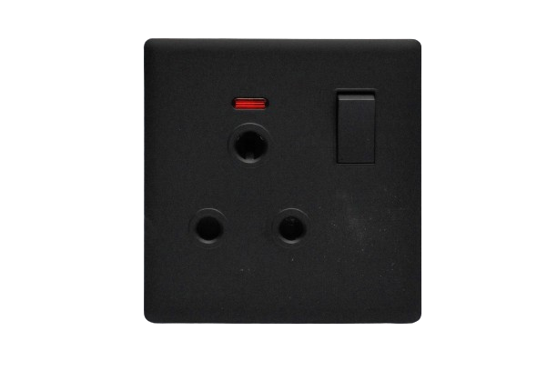 Windsor L&L Range Black Velvet Touch 15A 1 Gang Switched Round-Pin Socket - L431B