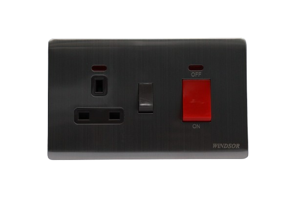 Windsor Metal Silk Silver 45A 1 Gang Switch with 13A Switched Socket and Neon Indicator - MS331Y