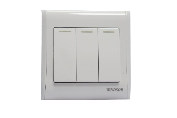 Windsor Pioneer White 3 Gang 2 Way Switch Wide Toggle - P36F