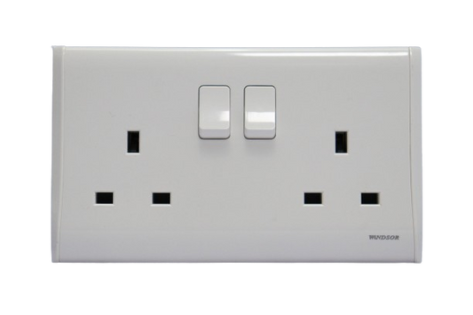 Windsor Pioneer White 13A 2 Gang Switched Socket - P46F