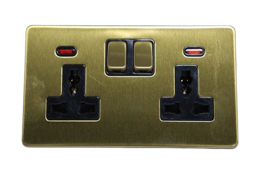 Windsor VIP Gold 13A 2 Gang Universal Socket - VC48J