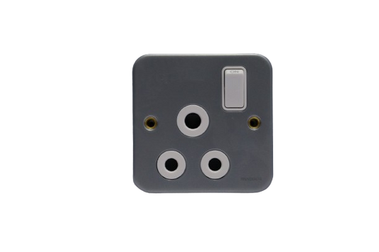 Windsor Metallic 15A Single Switched Socket - M429