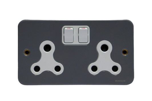 Windsor Metallic 15A Double Switched Socket - M529